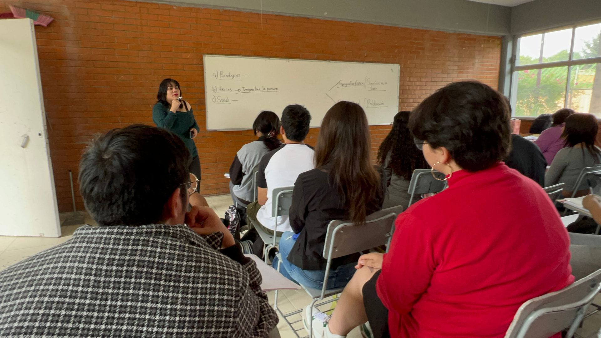 Comunidad Centro Sulub en una sesión de orientación